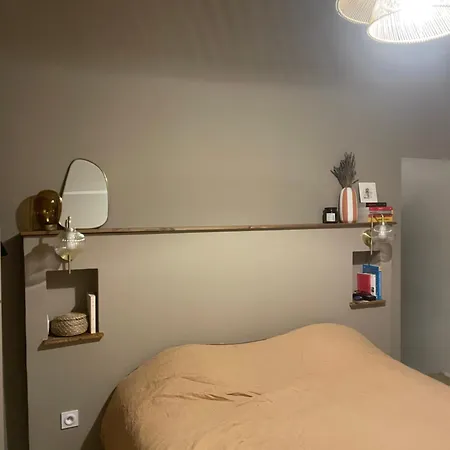 Dans Maison Individuelle 1 民宿 *